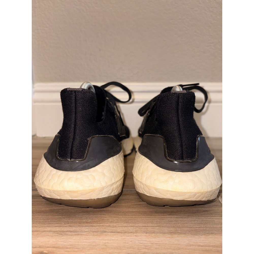 Adidas Ultraboost 22 Women's Size 9 Black White Athletic Running Shoes Sneakers - Picture 3 of 7